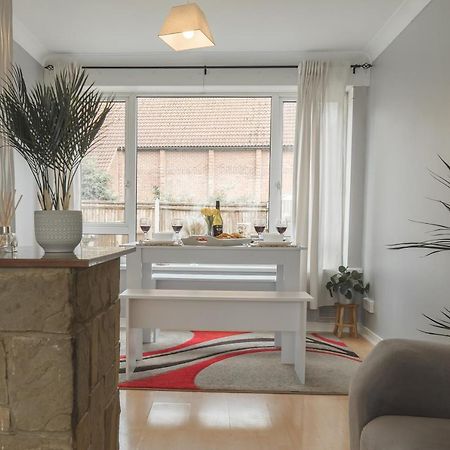 Villa Idyllic 3-Bed House. 5-Min From Channel Tunnel Folkestone Exterior foto